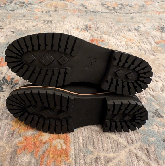 Tom's Frankie Lace-up Boot - Picture 4 of 5